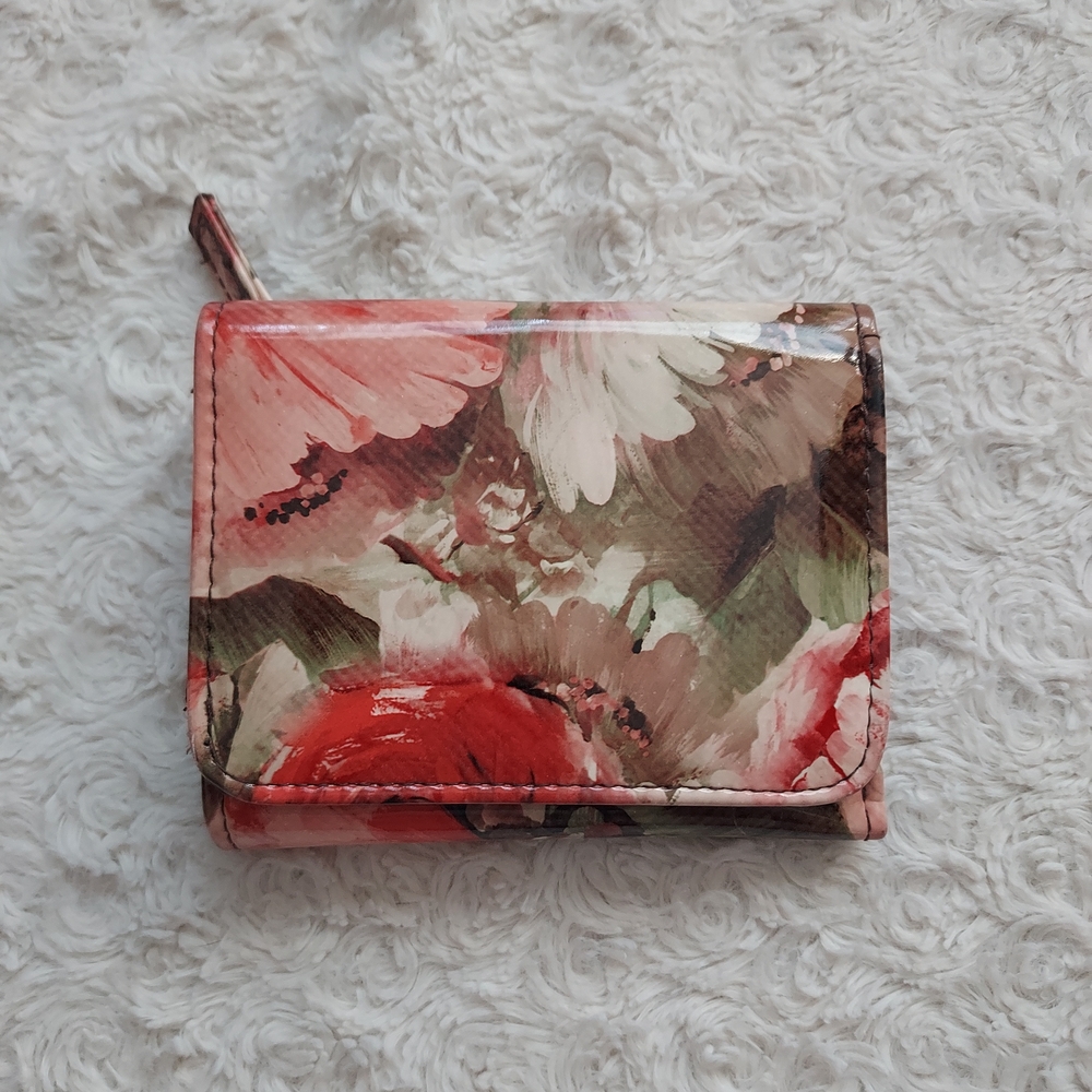 Small Floral Compact Tri-fold Wallet Organize Everyday Romantic